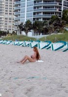 Влад подцепил шлюшку на пляже 12 фото