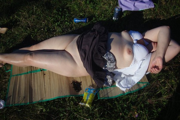 Голые жены с лишним весом показывают бюст и вагину 5 фотография